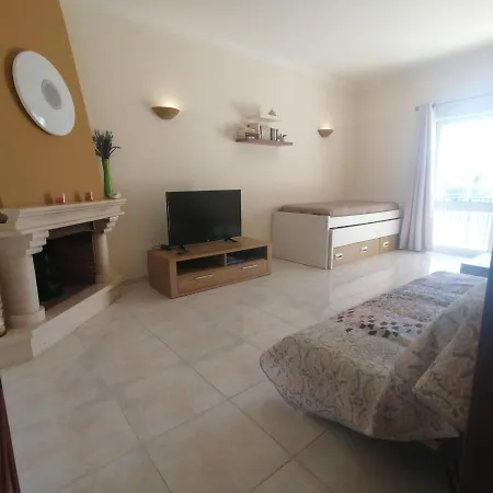 Great Flat With Front Pool View