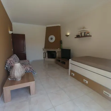 Daire Great Flat With Front Pool View *